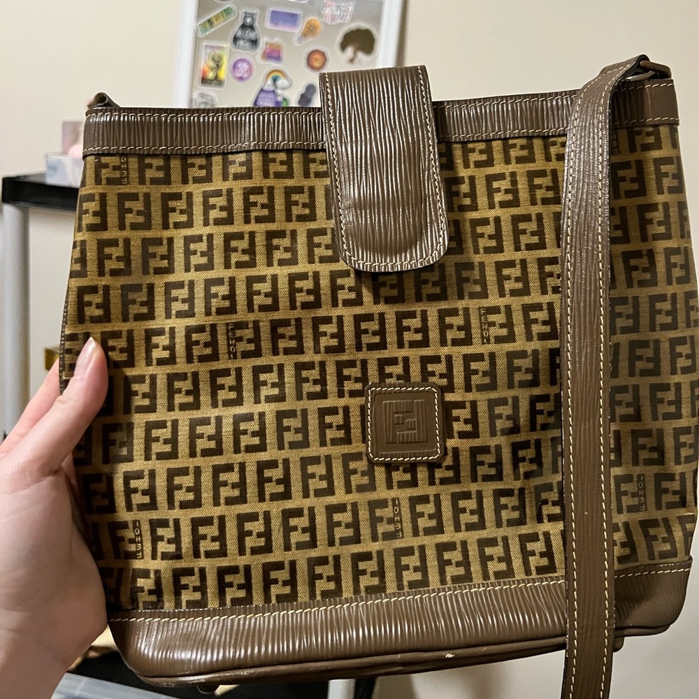 Authentic Fendi purse!!
